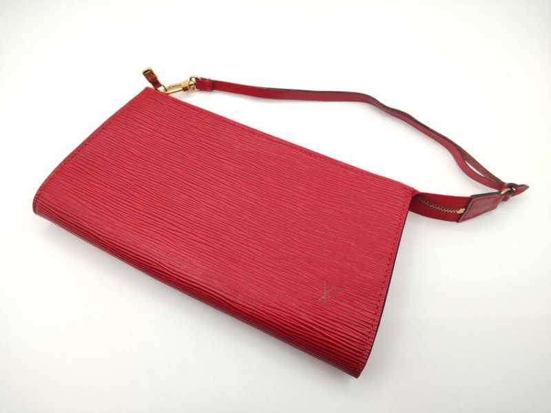 ルイヴィトン買取 ポシェットアクセソワール M40776